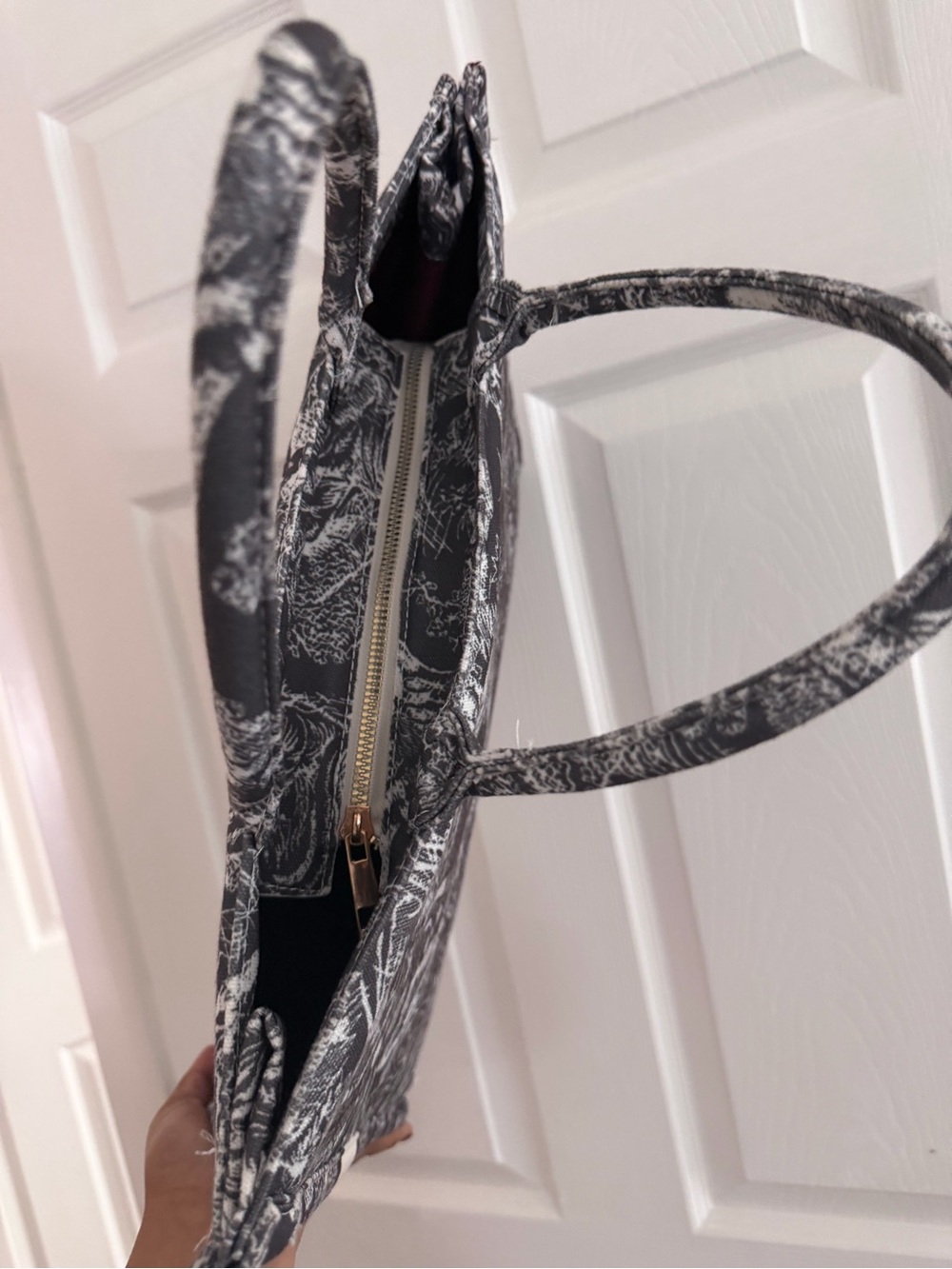 VALINI Large Jacquard tote bag - Picture 5 of 7